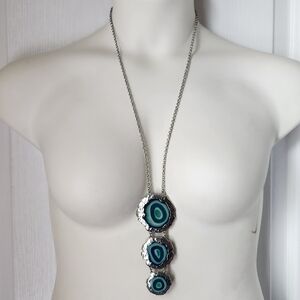 EUC Faux Geod Necklace